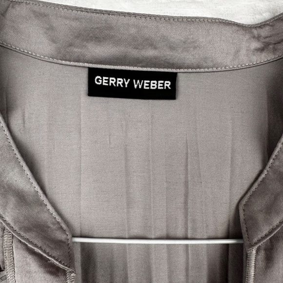 Gerry Weber Grey Beautiful Blouse with Embellished Neckline - Picture 11 of 13